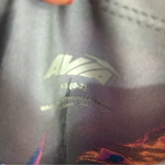 🇯🇲 Colorful Abstract Leggings - Picture 6 of 6